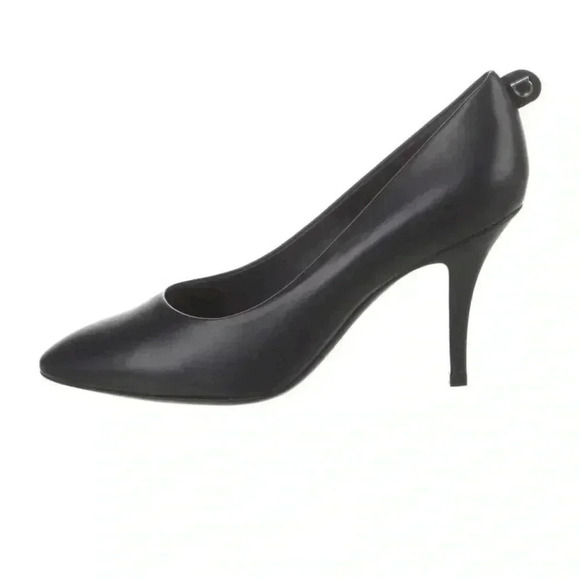 Salvatore Ferragamo Navy Blue Judy Leather Heel size 7